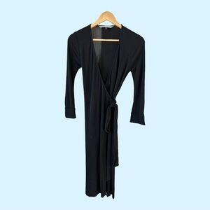 Diane Von Furstenberg Classic Black Wrap Midi dress sz 4